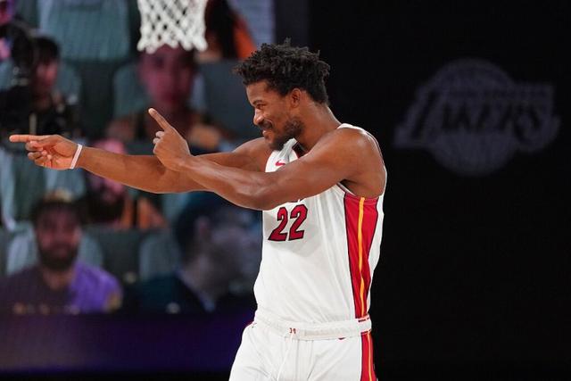 中国时尚体育季海南站收官 涵盖桨板、腰旗橄榄球及飞盘